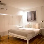 Portucale ! Combro Urban Loft Apartman *